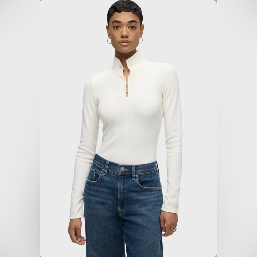 Hudson Jeans Long Sleeve Hook and Eye Bodysuit in Ecru
